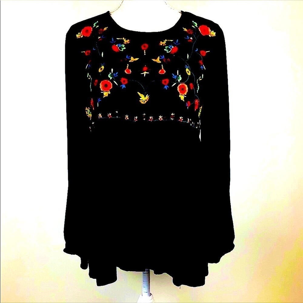 Bundle 3/$40 DeJaVu Flower Embroidered Long Sleeve Blouse.